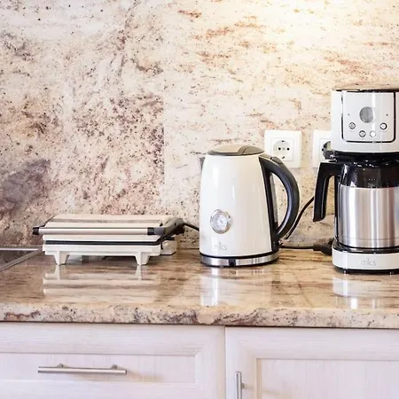 וילה Selenophile