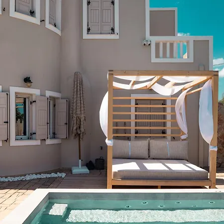Selenophile With Heated Pool فيلة