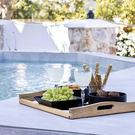 Selenophile With Heated Pool Villa *