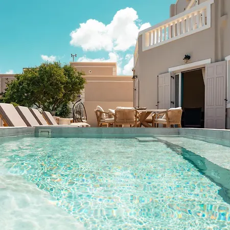 Villa Selenophile With Heated Pool
