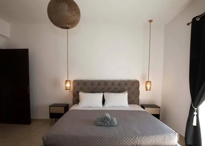 Villa Selenophile With Heated Pool *