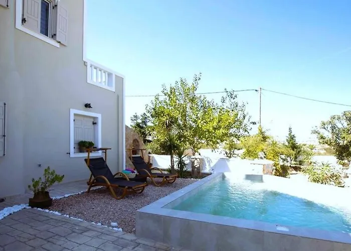 Villa Selenophile With Heated Pool Monolithos